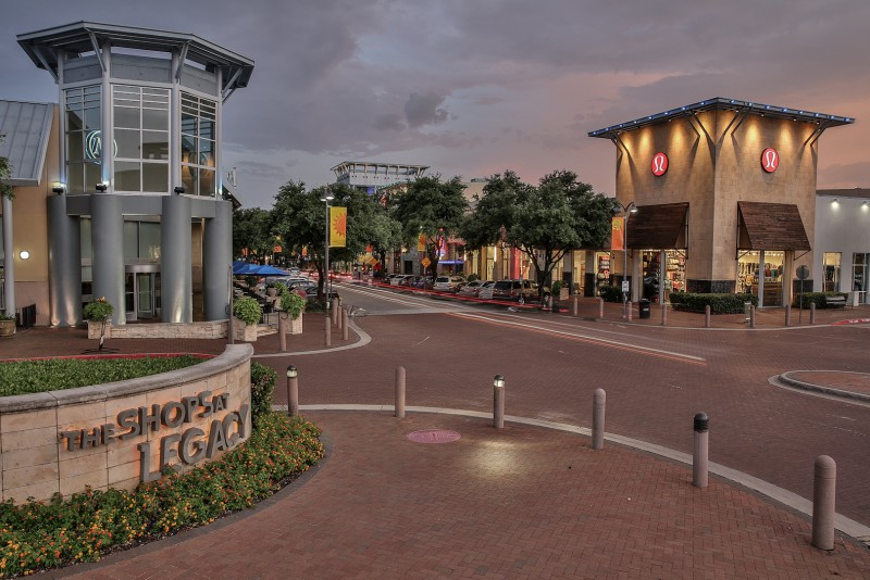 The shopping center at dusk in Plano, Texas, Shops at Legacy.