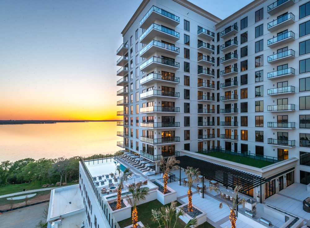3111 Sunset High Rise