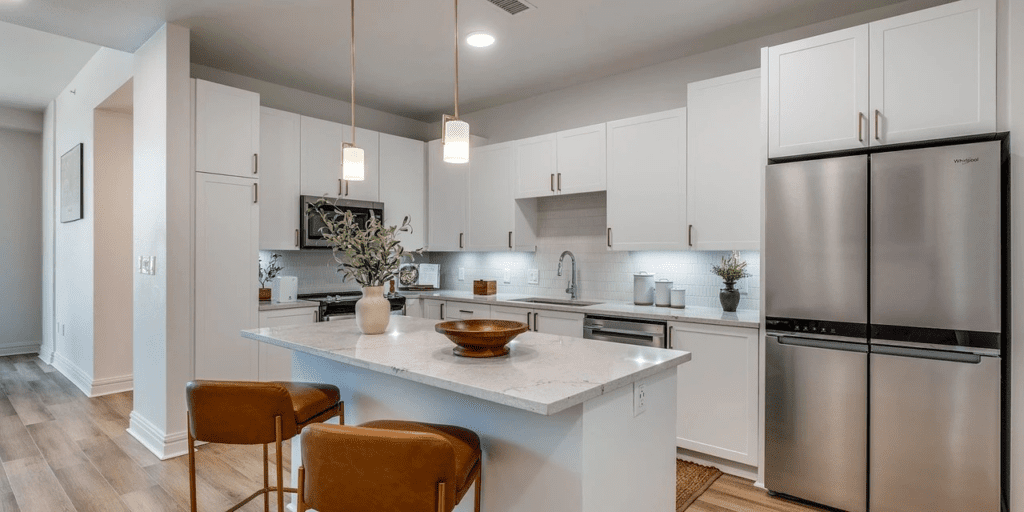 1400 Hi Line modern kitchen